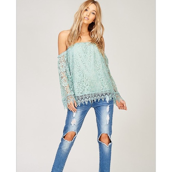 🎉HP🎉Sage Lace Off Shoulder Top - Picture 2 of 7